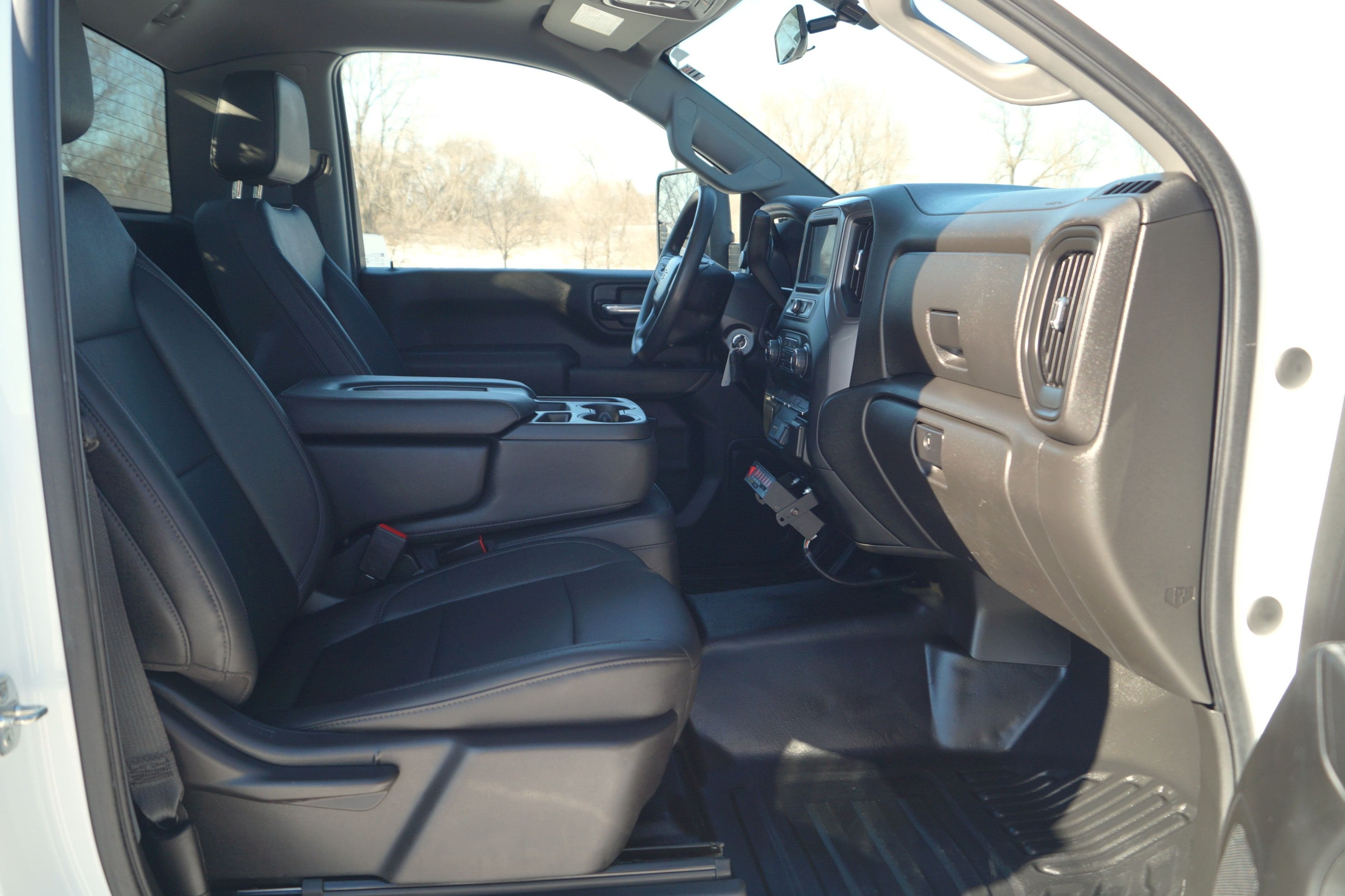 2022 Chevrolet Silverado 3500 HD - Service Utility Truck - 4WD 6.6L V8 Duramax image 14