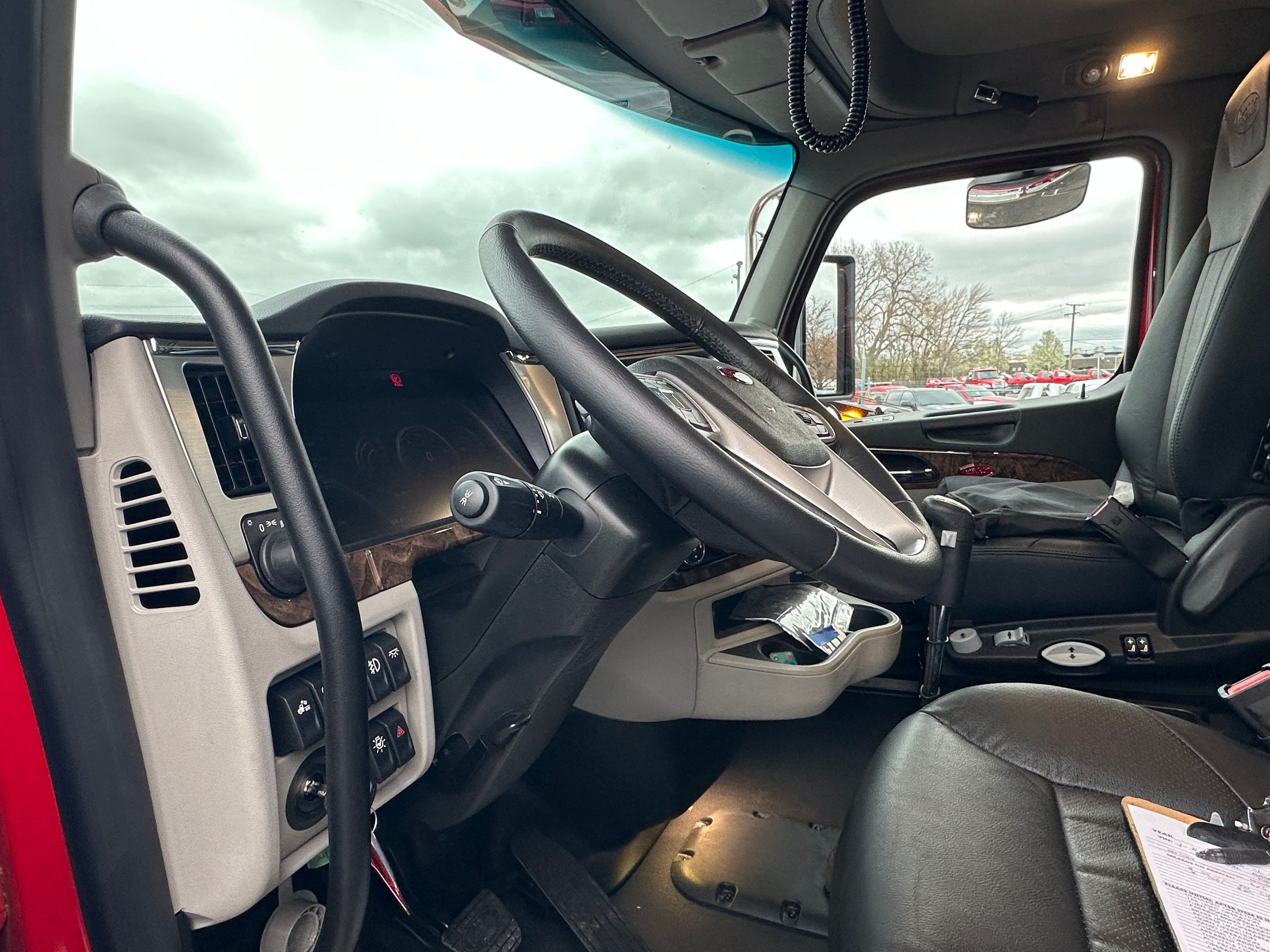 2025 Peterbilt 589  WITH A CENTURY 5130  (SK#: 6165C) image 20