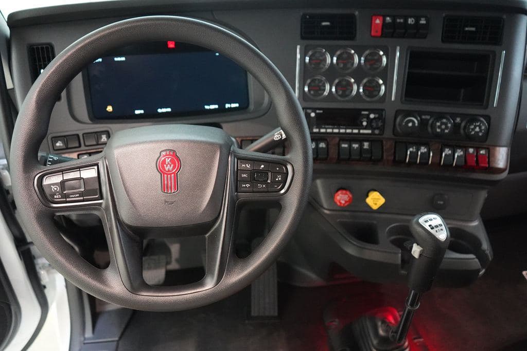 New 2027 KENWORTH W990 image 2