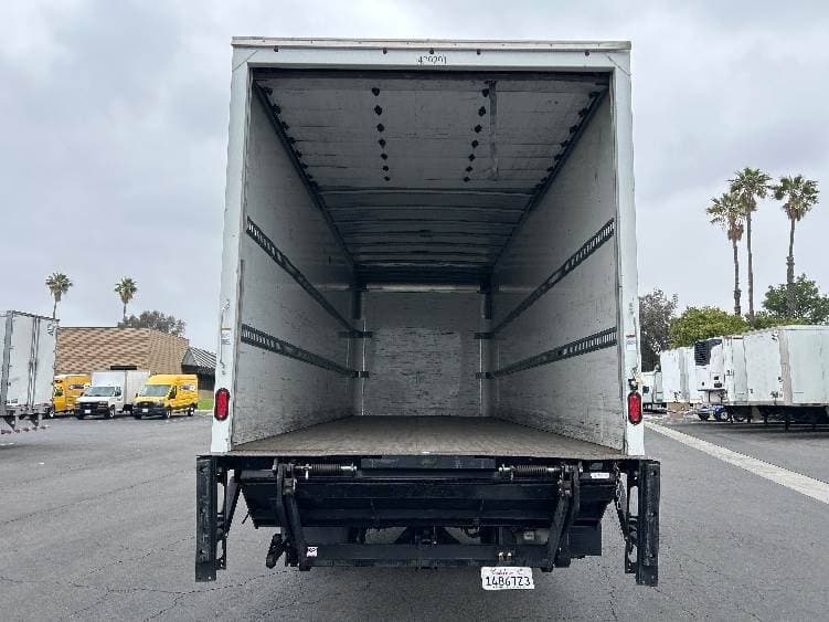 2022 International MV607 Box Truck - 220HP, 6 Speed Automatic, Roll up Door image 8