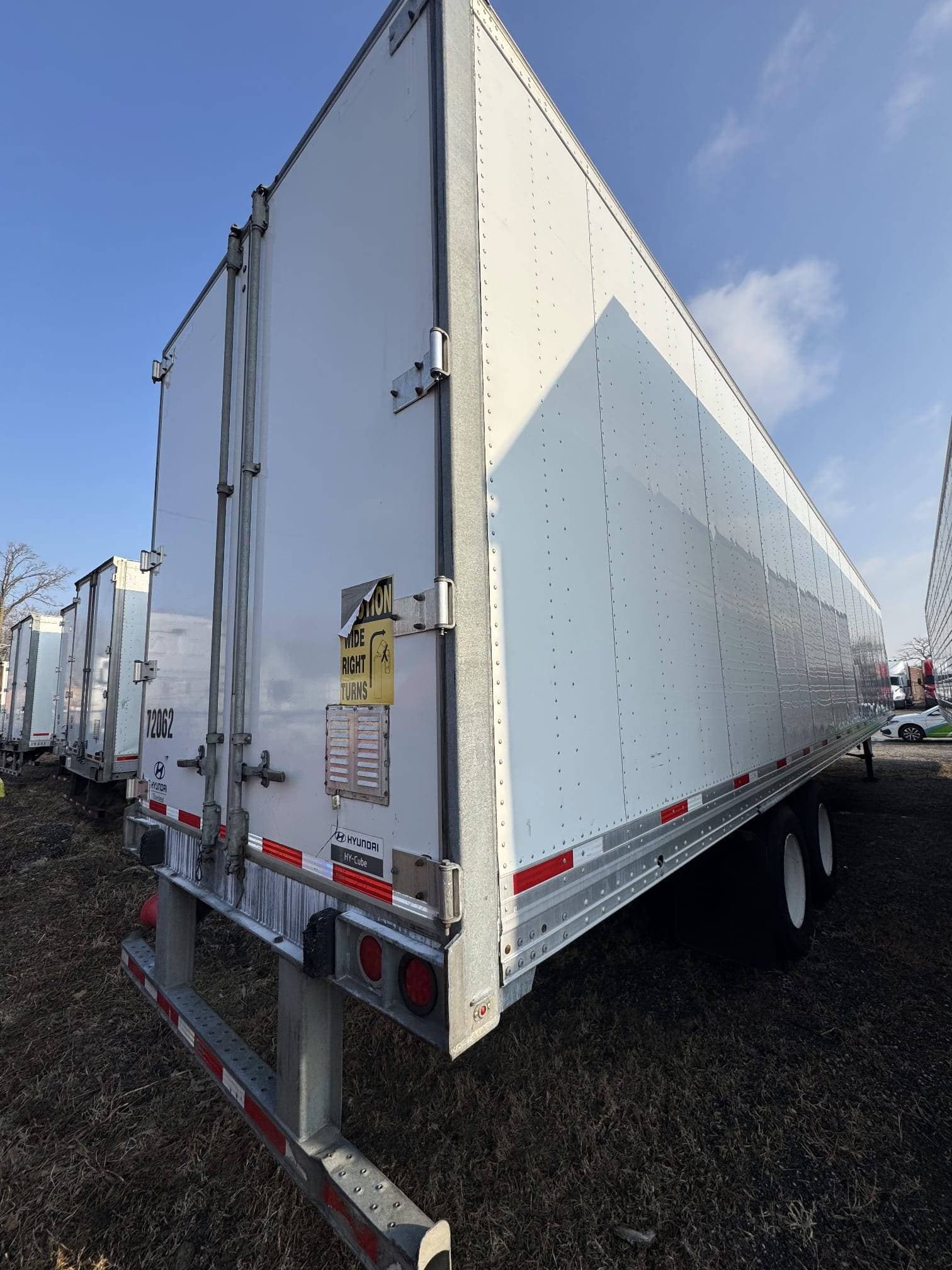 2019 Hyundai COMPOSITE image 4