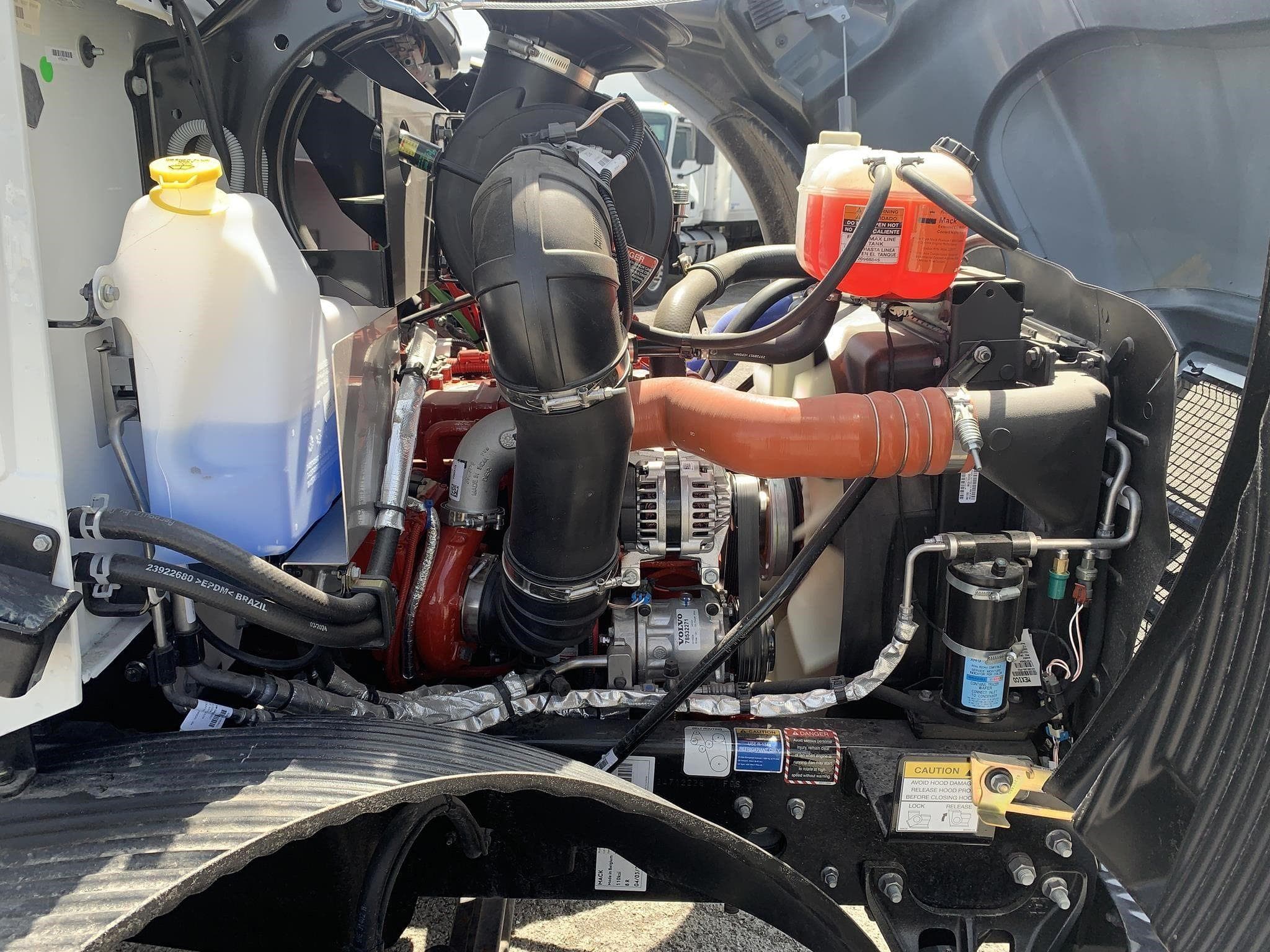2025 MACK MD6 120093 image 9