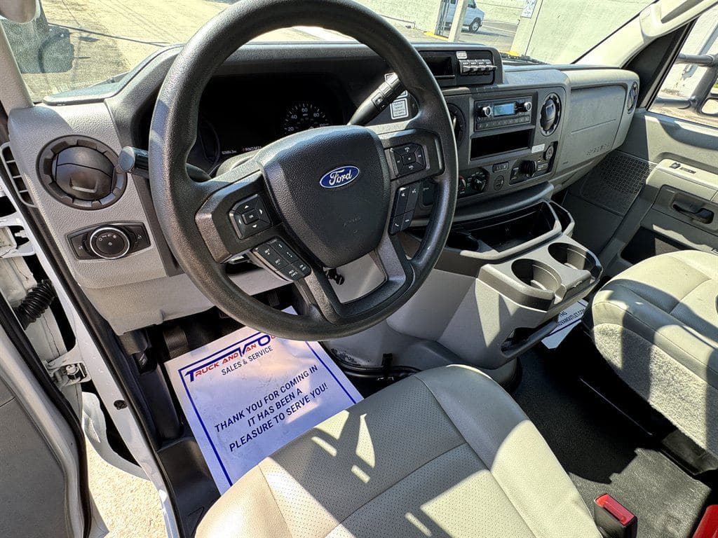 2022 Ford Commercial Vans image 47