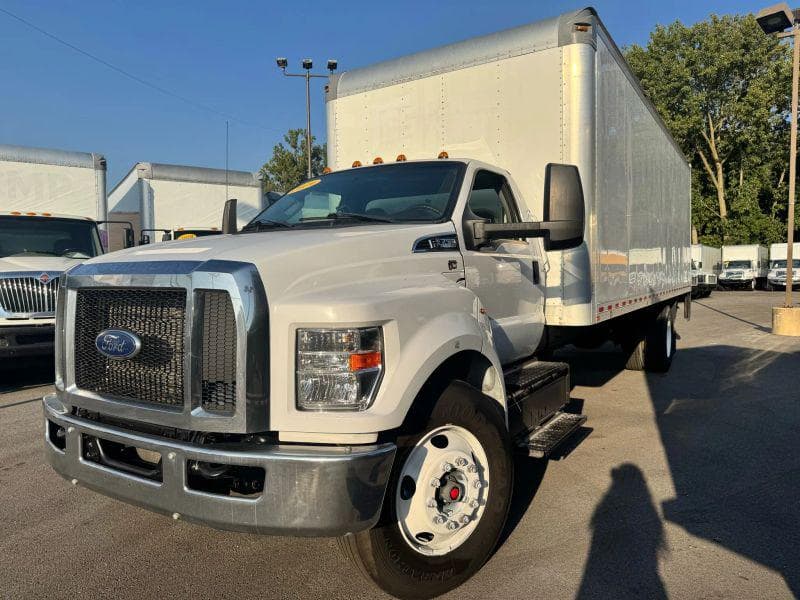 2019 Ford F-750 image 4