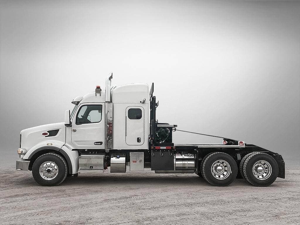 2024 Peterbilt 567 image 3