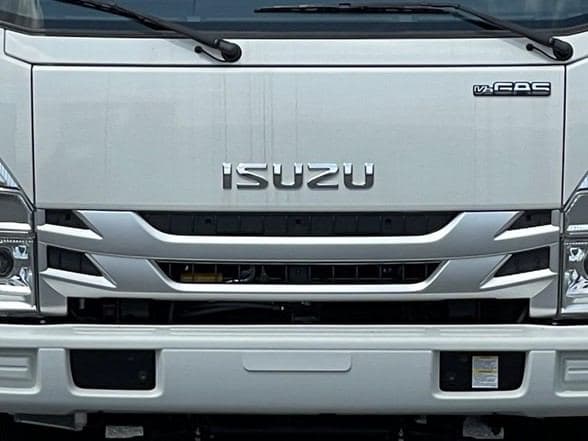2025 Isuzu NRR image 5