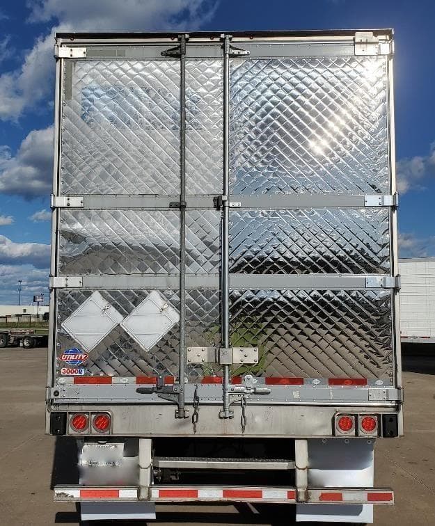 2019 Utility 3000R image 8