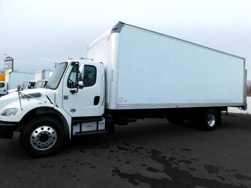 2017 Freightliner Cascadia 125 image 2