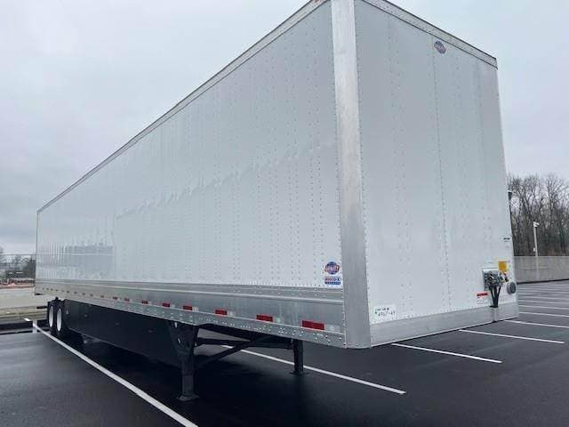 2026 Utility 4000D-X image 2