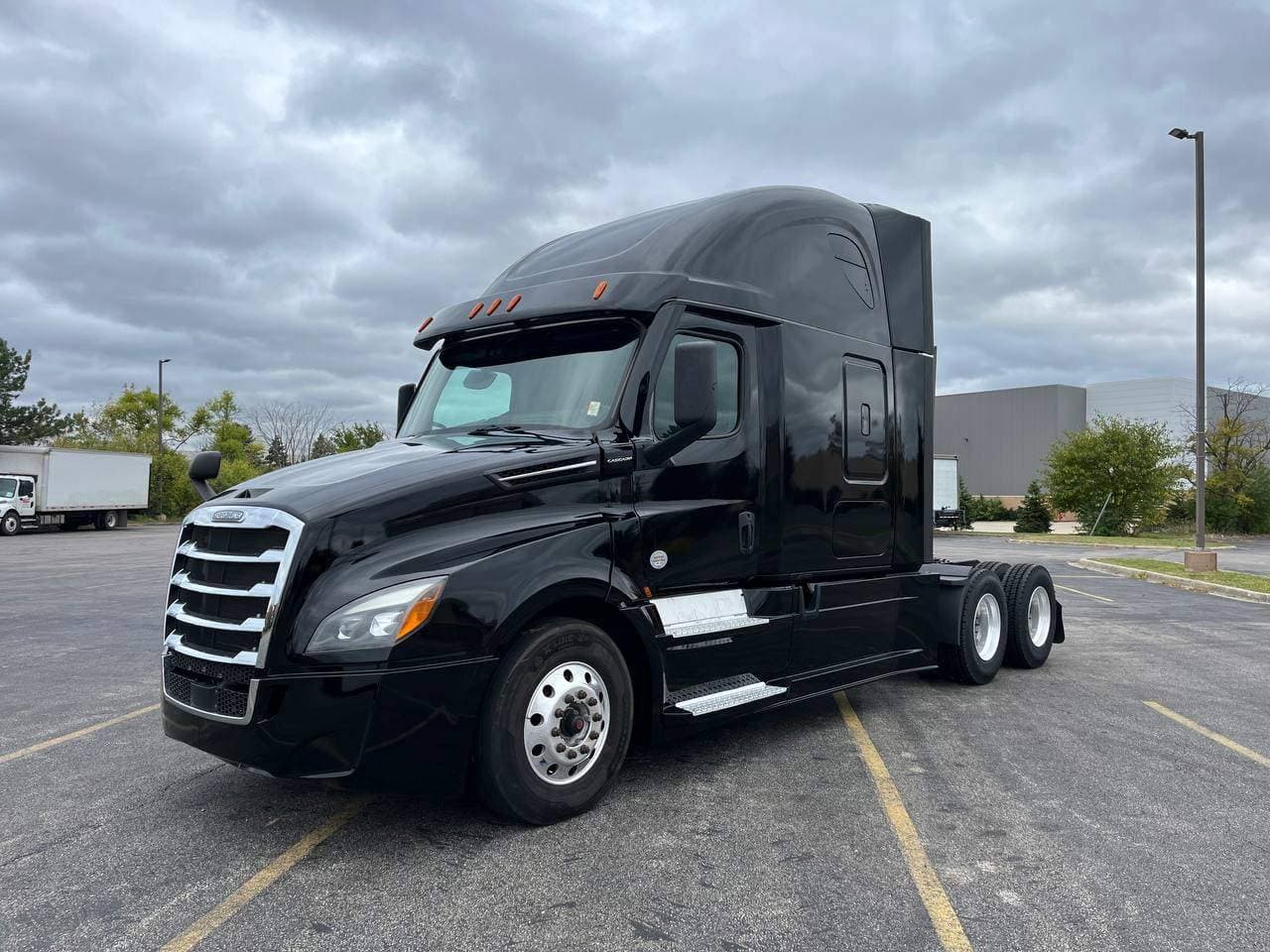 2022 Freightliner Cascadia image 1