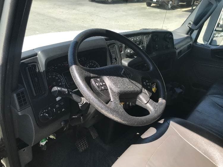 2022 International MV607 Box Truck - 220HP, 6 Speed Automatic, Roll up Door image 17