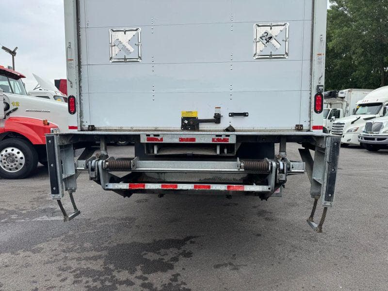 2019 International MV607 image 12