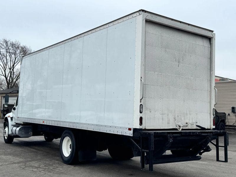 2020 International MV607 image 8