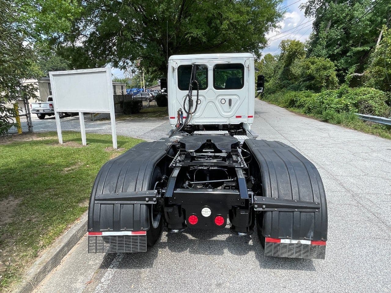 2019 Freightliner Cascadia 113 image 4