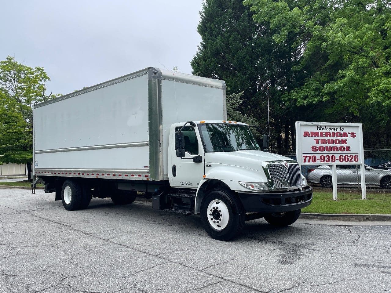 2021 International MV607 image 1