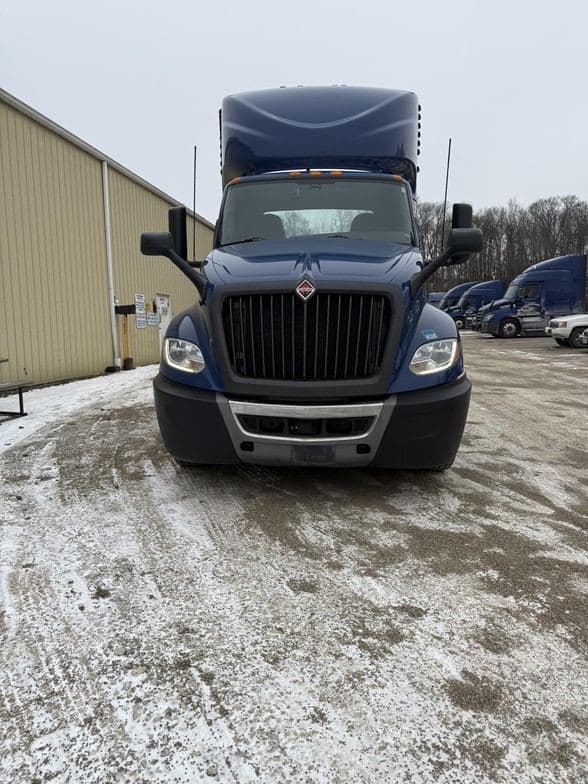 2021 INTERNATIONAL LT TNF212092 Web image 3