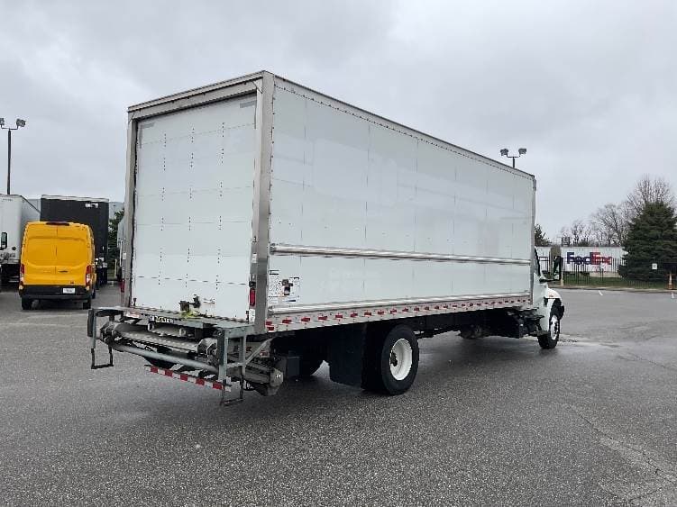 2022 International MV607 Box Truck - 220HP, 6 Speed Automatic, Roll up Door image 13