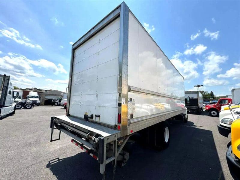 2019 International 4300 image 7