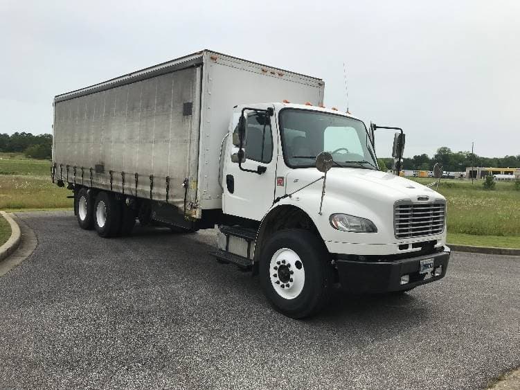 2021 Freightliner M2 image 1