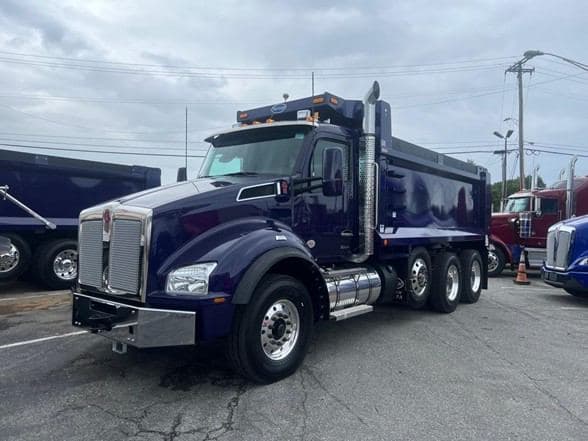 2025 Kenworth T880 image 8