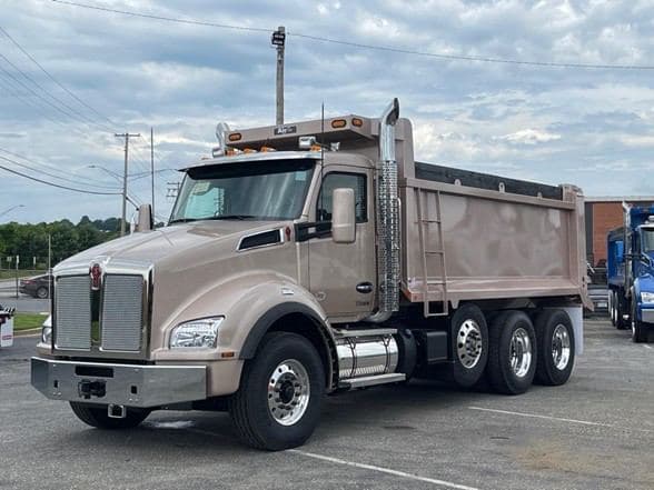 2025 Kenworth T880 image 5