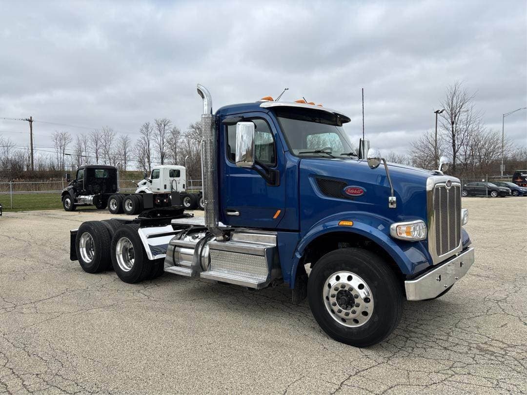 2021 Peterbilt 567 image 3
