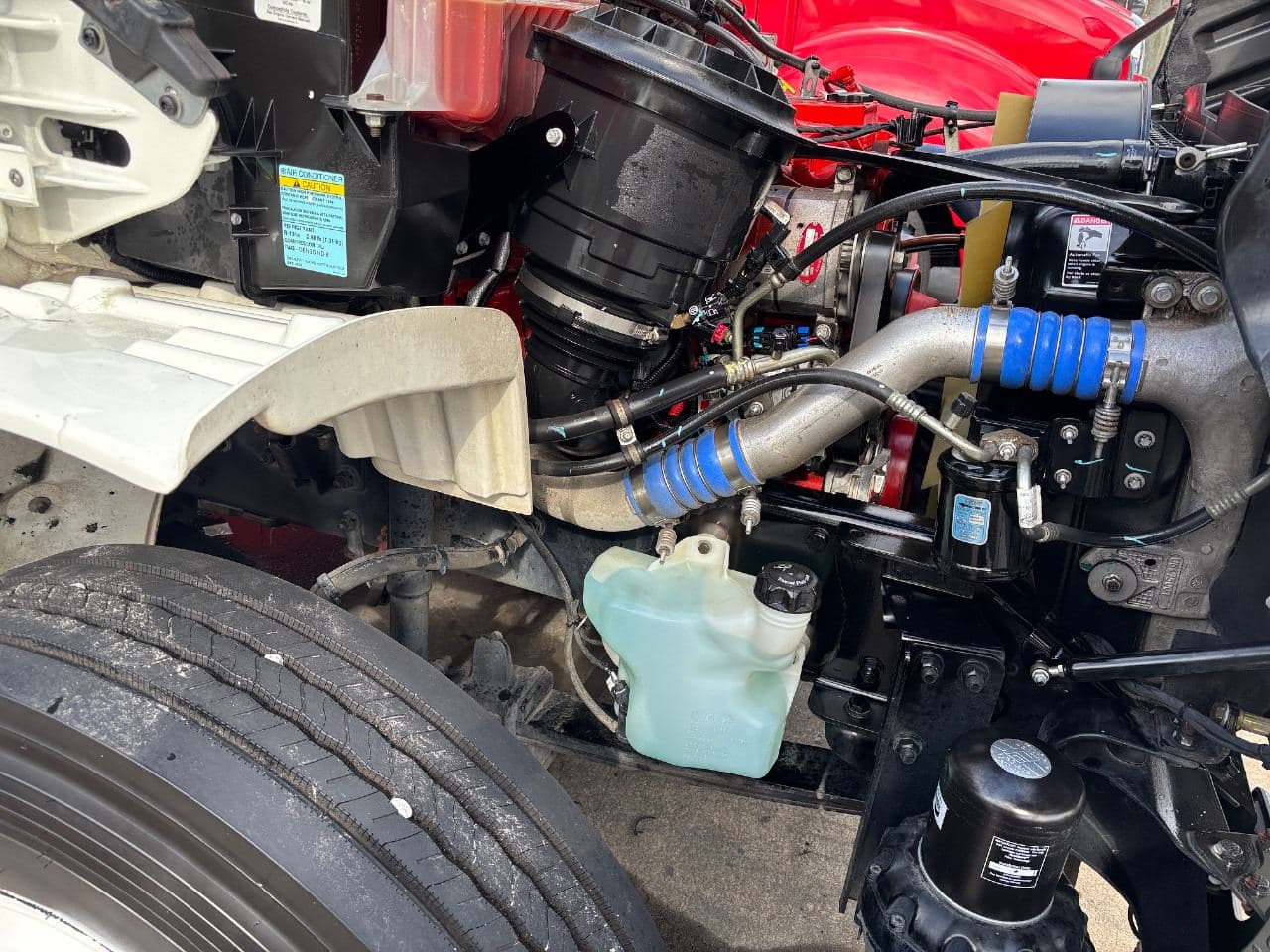 2019 Freightliner M2106 image 18