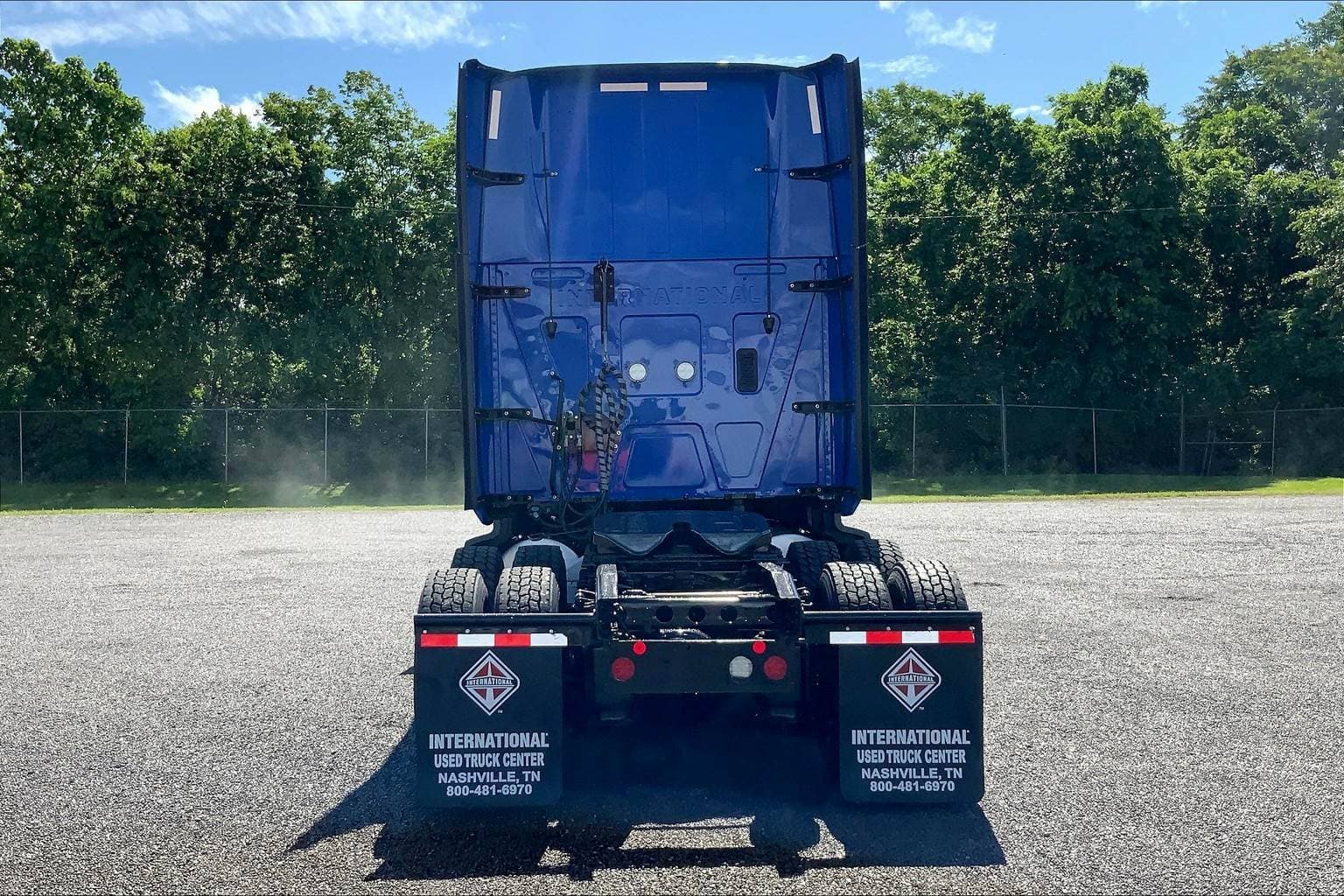 2022 International LT625 Sleeper Semi Truck - 73" Raised Roof Sleeper, A26 450HP, 12 Speed image 4