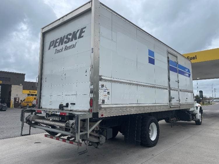 2022 International MV607 Box Truck - 220HP, 6 Speed Automatic, Roll up Door image 13
