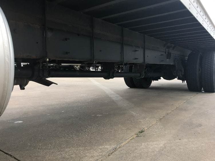 2022 International MV607 Box Truck - 220HP, 6 Speed Automatic, Roll up Door image 5