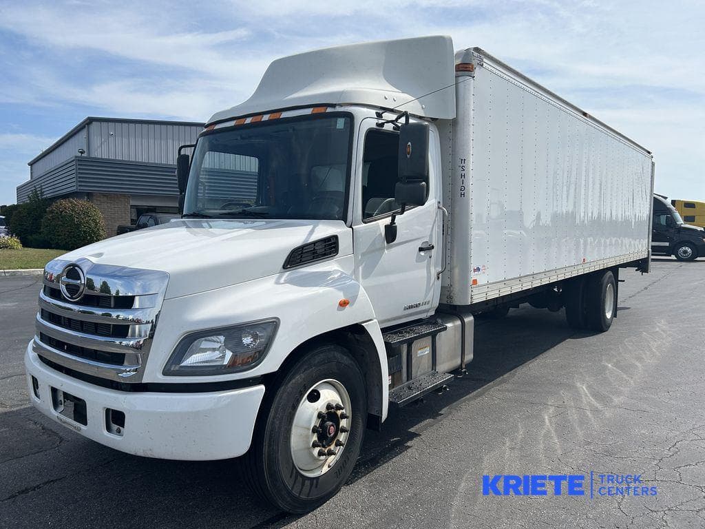 2020 Hino Conventional Type Truck image 1