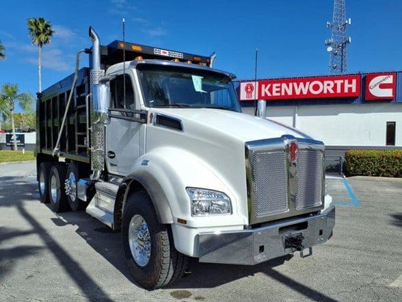2026 Kenworth T880 image 1