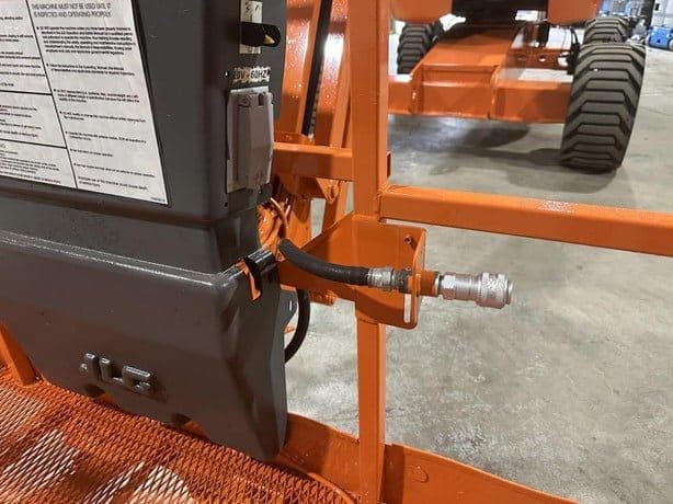 2015 JLG 450AJ image 12