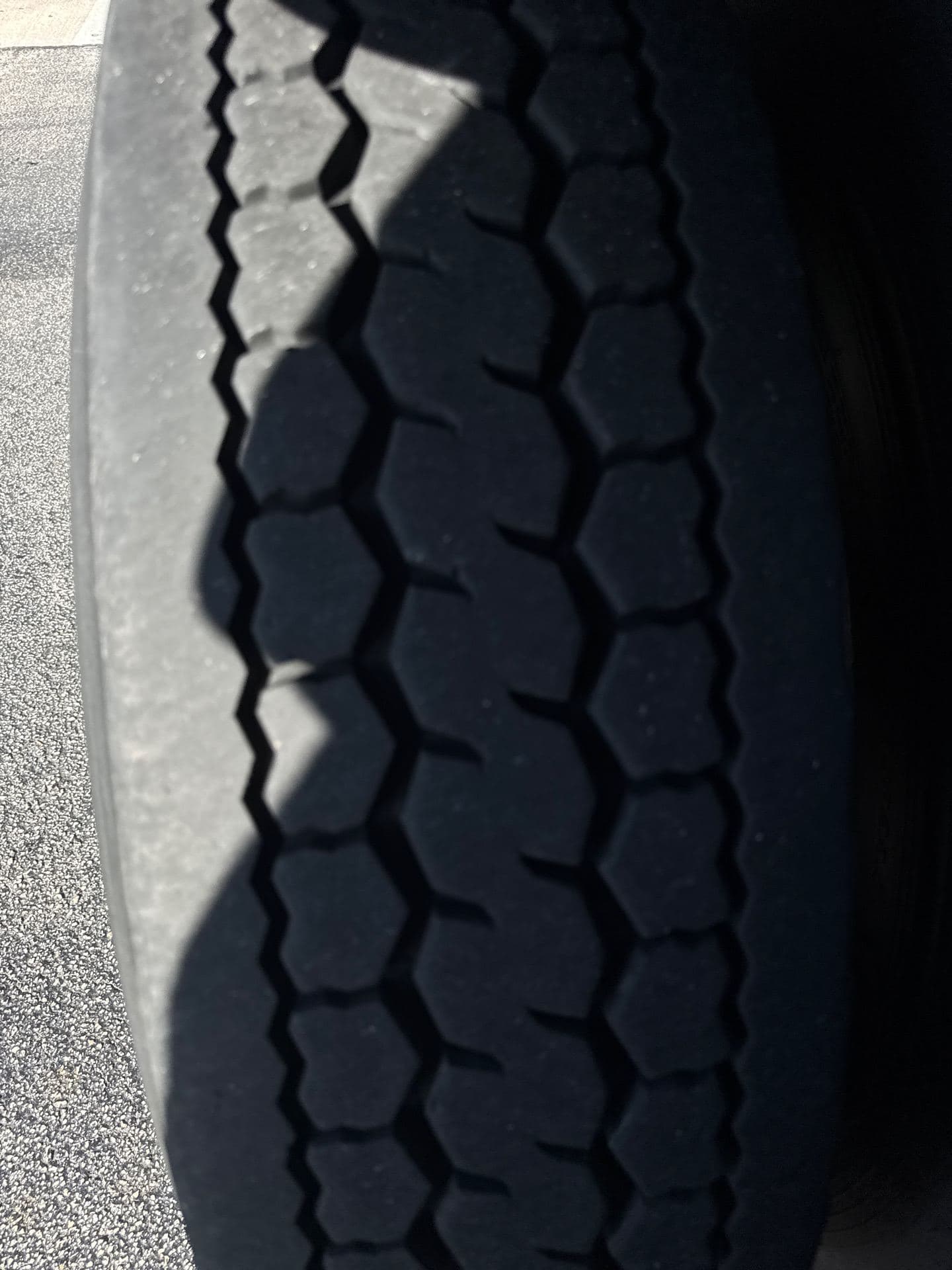 2019 Volvo Vnl image 3