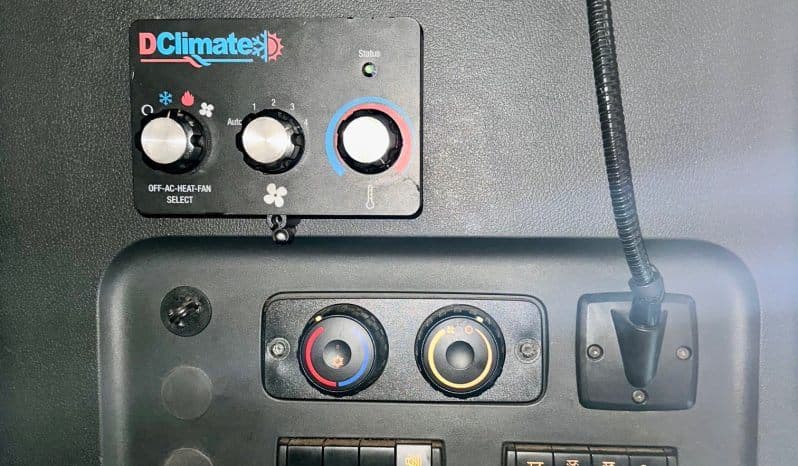 2021 Freightliner Cascadia 126 image 11