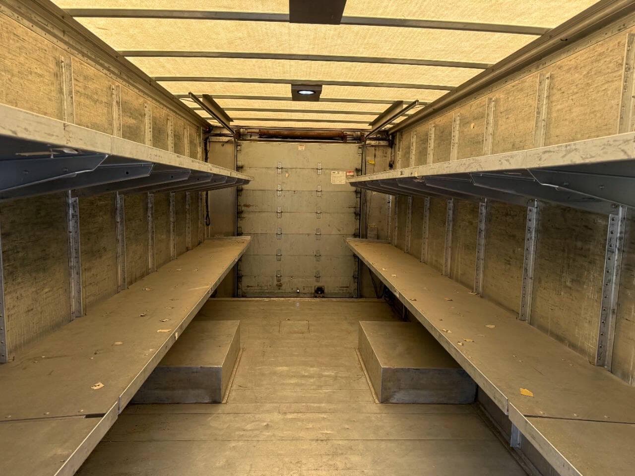 2017 Freightliner MT55 image 14