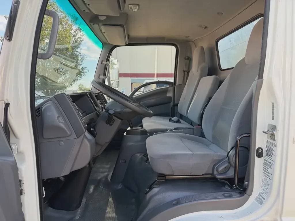 Used 2020 ISUZU Box Truck - Straight Truck, Contractor Truck, Cabover Truck - COE - NPR HD For Sale image 7