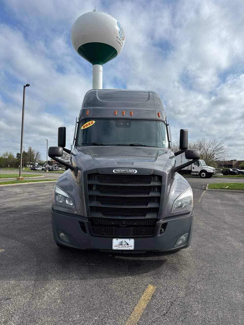 2022 Freightliner Cascadia 126 image 2