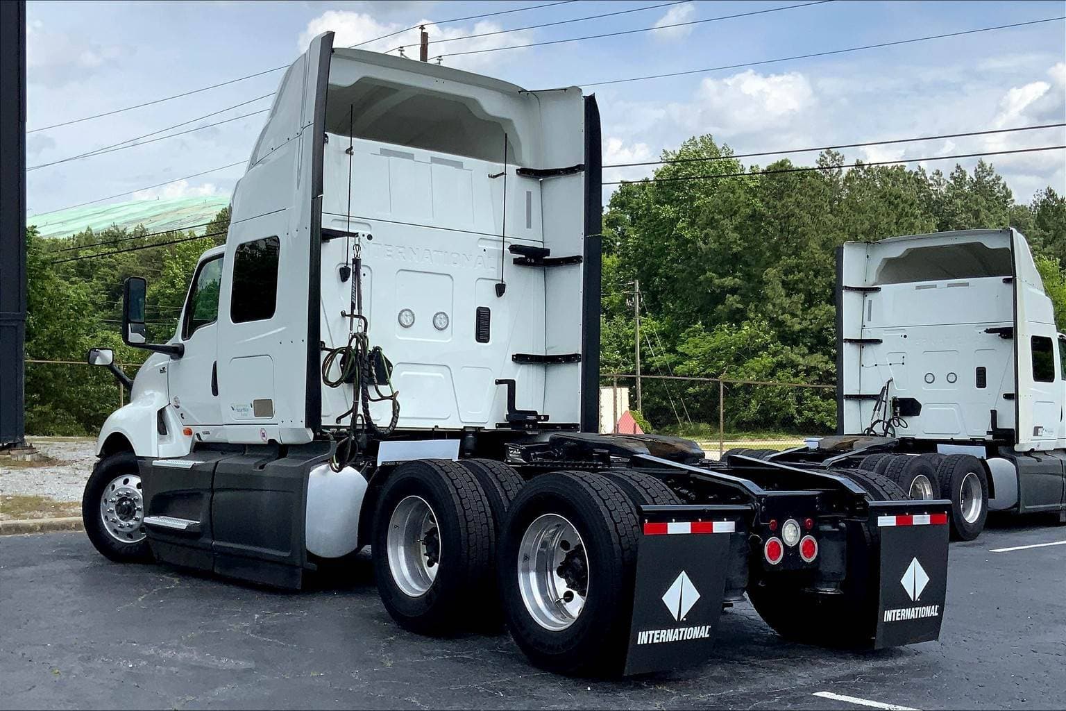 2022 International LT625 Sleeper Semi Truck - 56" Hi Rise Sleeper, Cummins 400HP, 12 Speed image 12