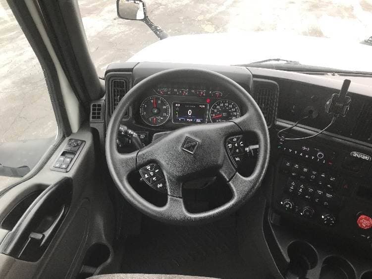 2023 International LT62F image 9