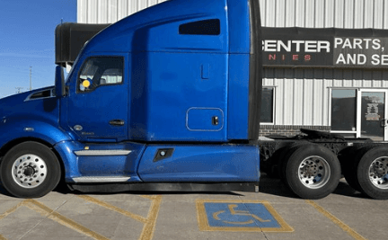 2020 Kenworth T680 image 6