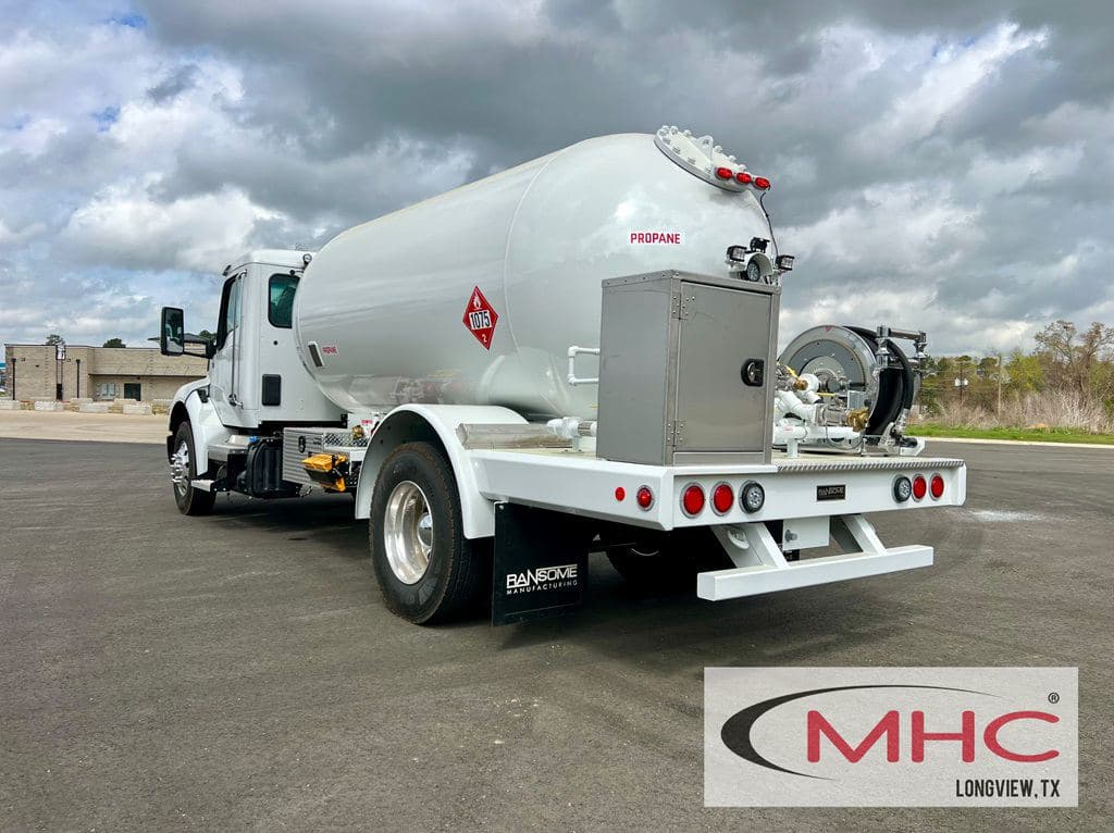 New 2026 KENWORTH T380 image 4