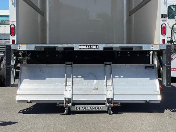 2024 Isuzu NPR HD image 12