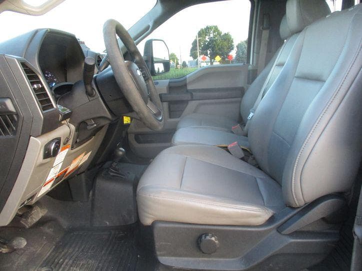 2018 Ford F550 SUPER CAB BUCKET TRUCK 4X4 image 13