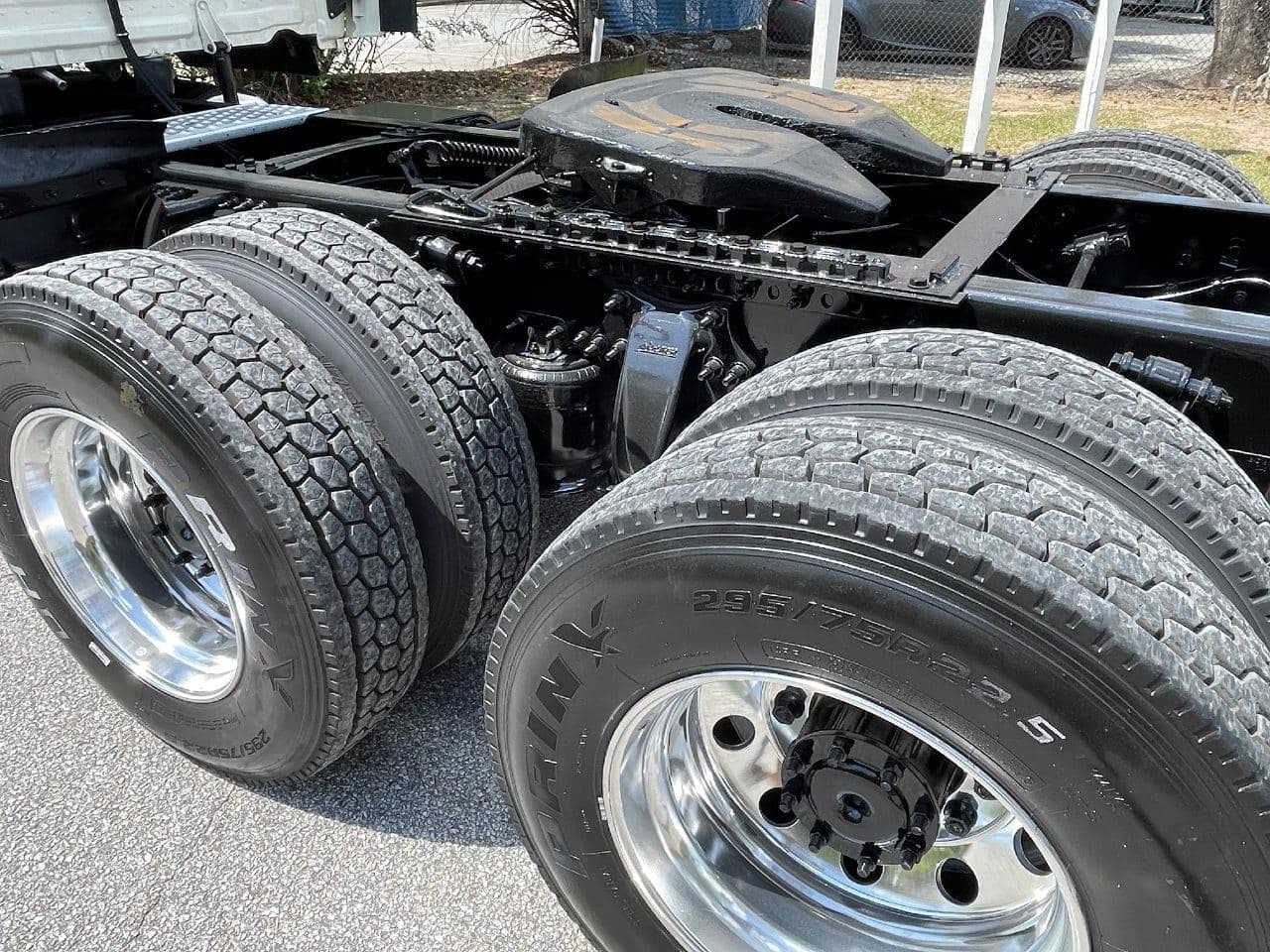 2020 Freightliner Cascadia image 12