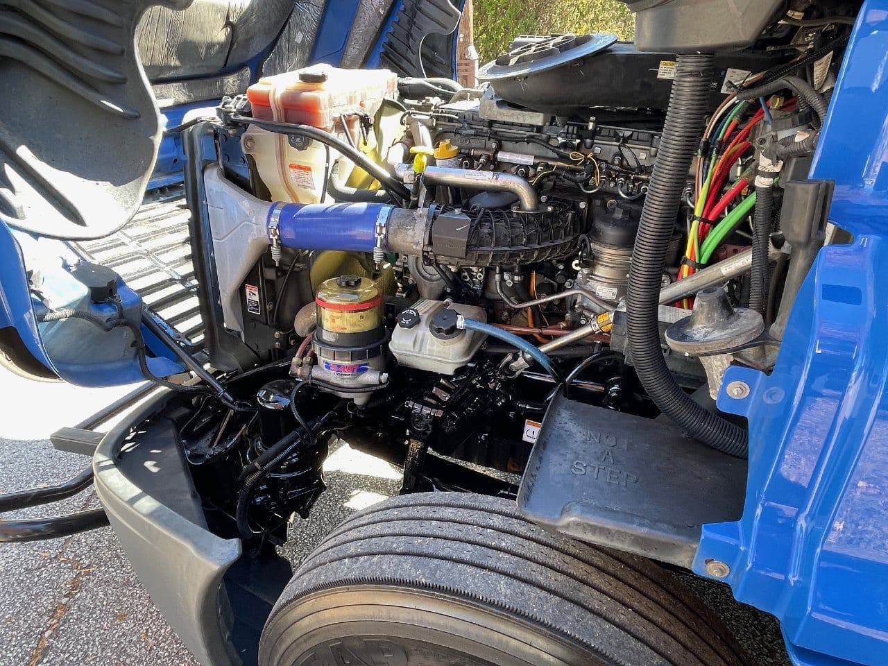 2020 Freightliner Cascadia 125 image 28