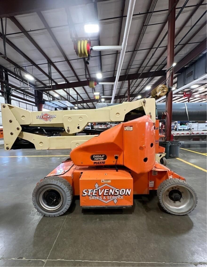 2015 JLG E400AJPN PL6370 image 2