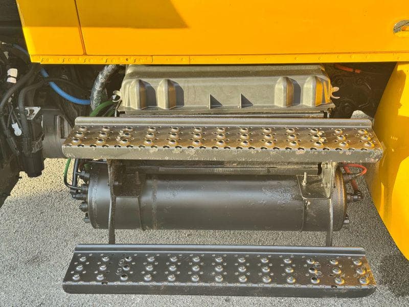 2020 International MV607 image 13