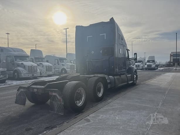2021 Kenworth T680 image 5