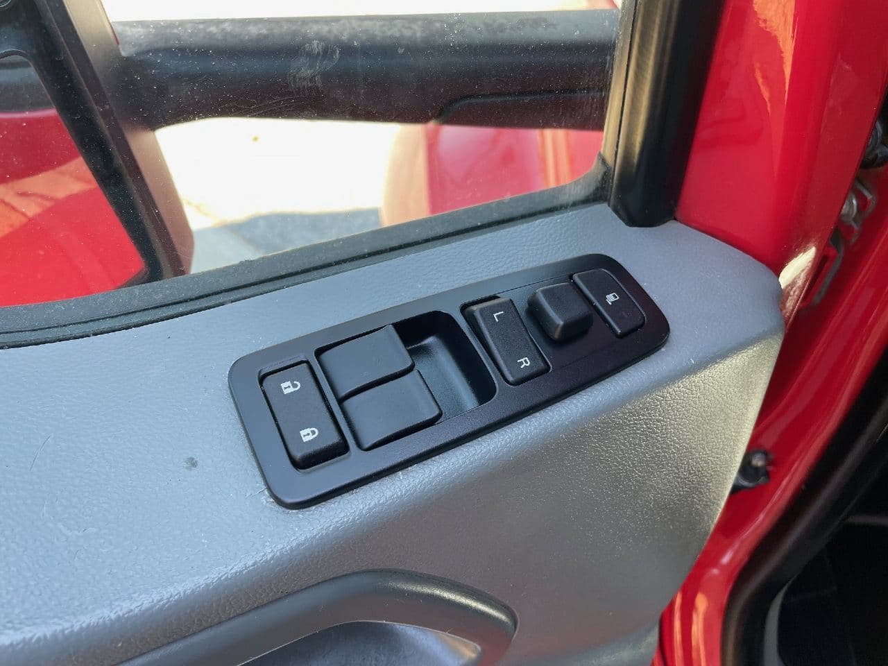 2018 Kenworth T680 image 17